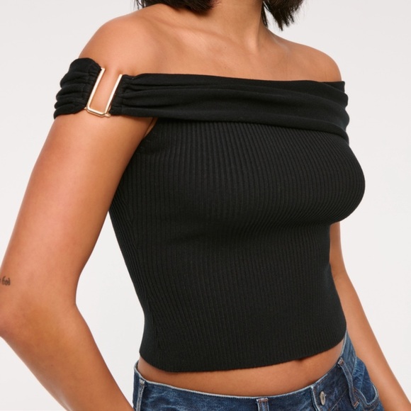 Abercrombie & Fitch Black Off-Shoulder Top - Picture 1 of 7